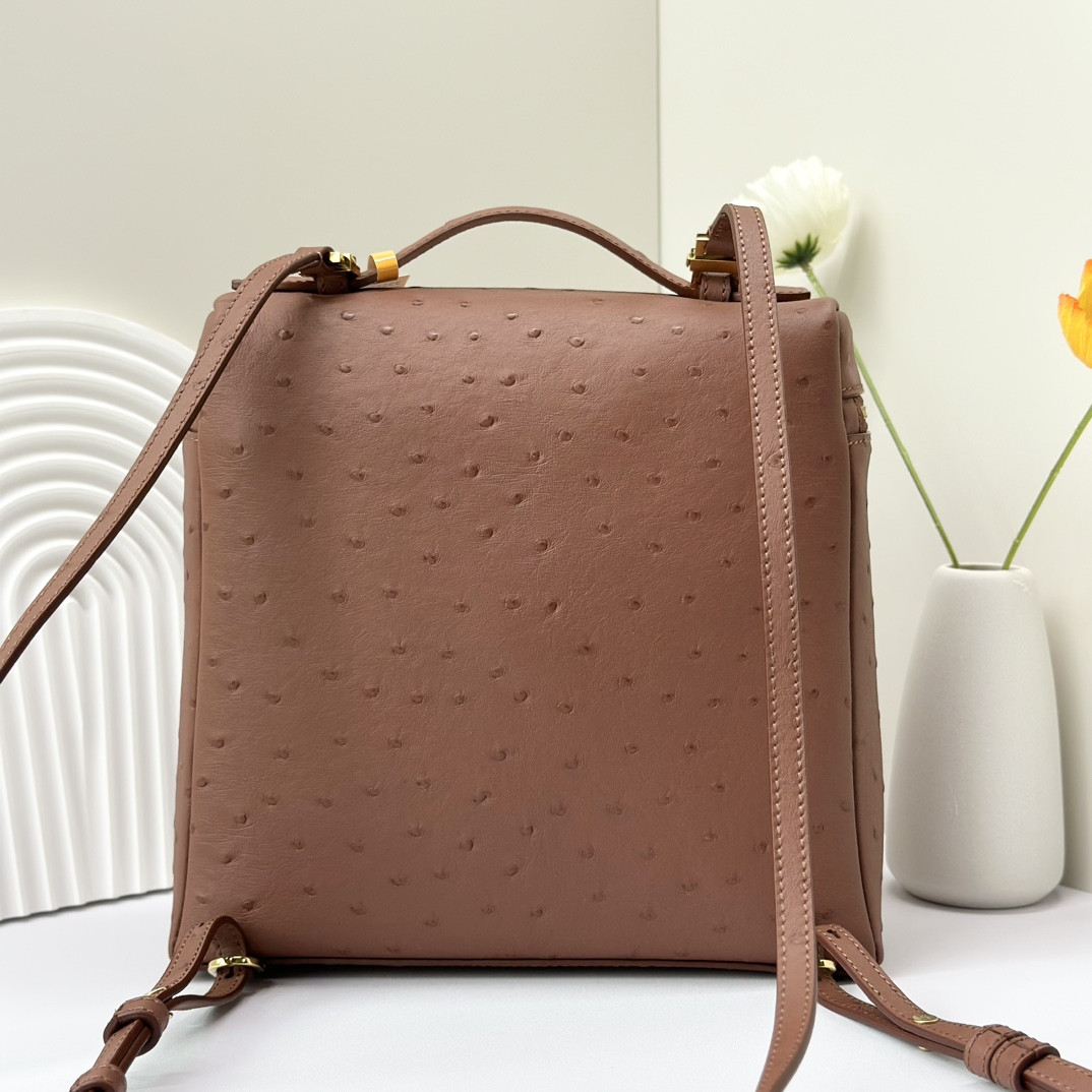 Loro Piana Extra Pocket backpack L23.5 Ostrich-grained Leather 23 x 21 x 8 cm