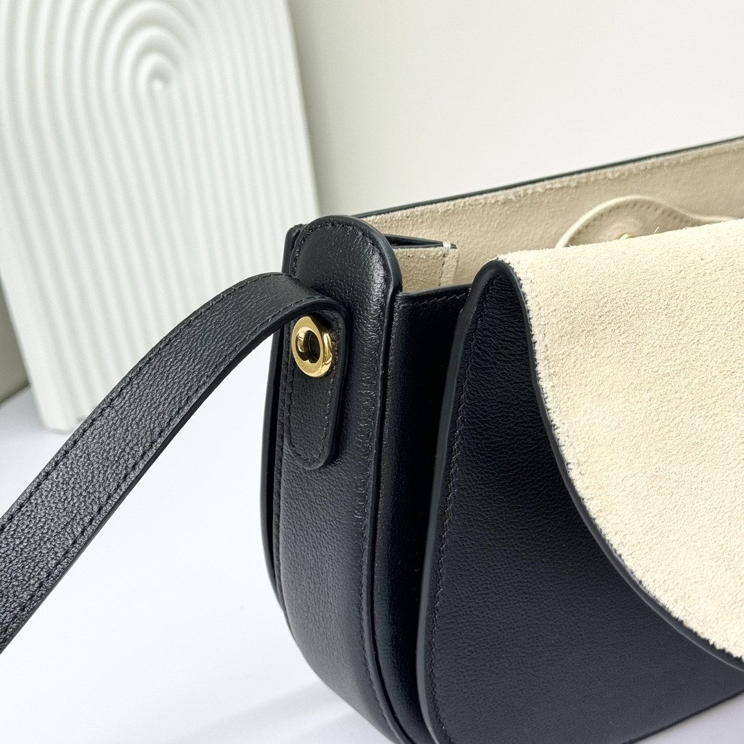 Loro Piana Small Ghiera Bag 23x16x8 cm