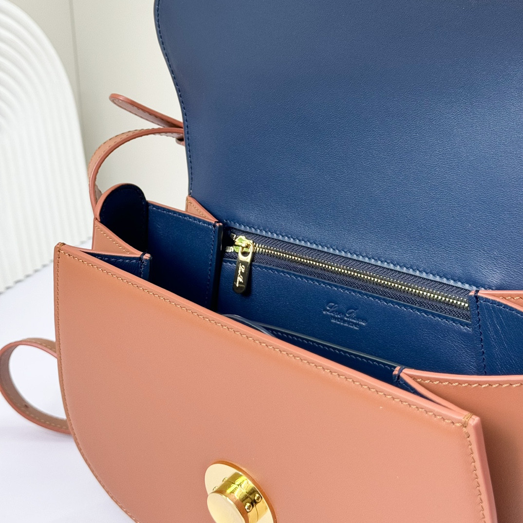 Loro Piana Small Ghiera Bag 23x16x8 cm