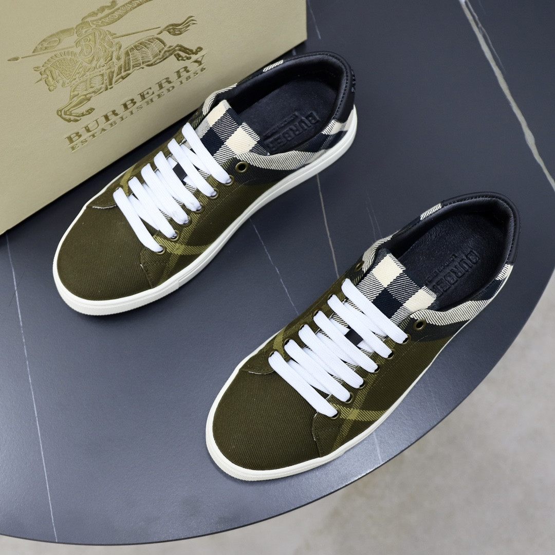 UA Burberry Sneakers