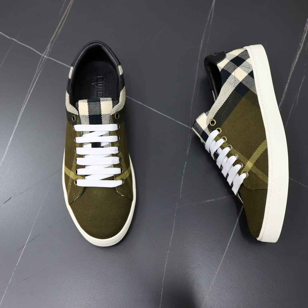 UA Burberry Sneakers