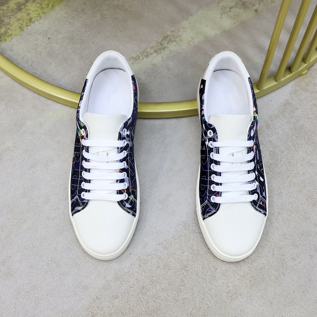 UA Burberry Sneakers