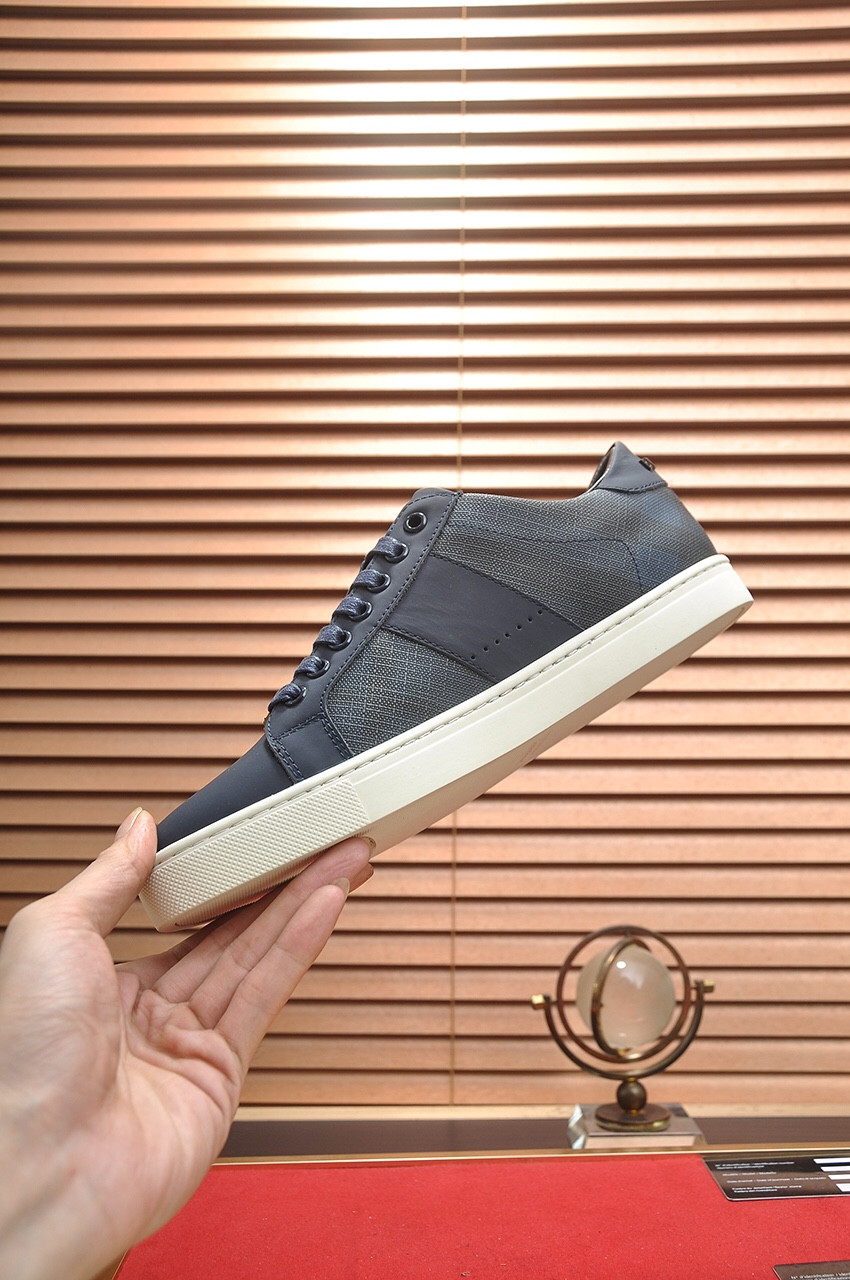 UA Burberry Sneakers