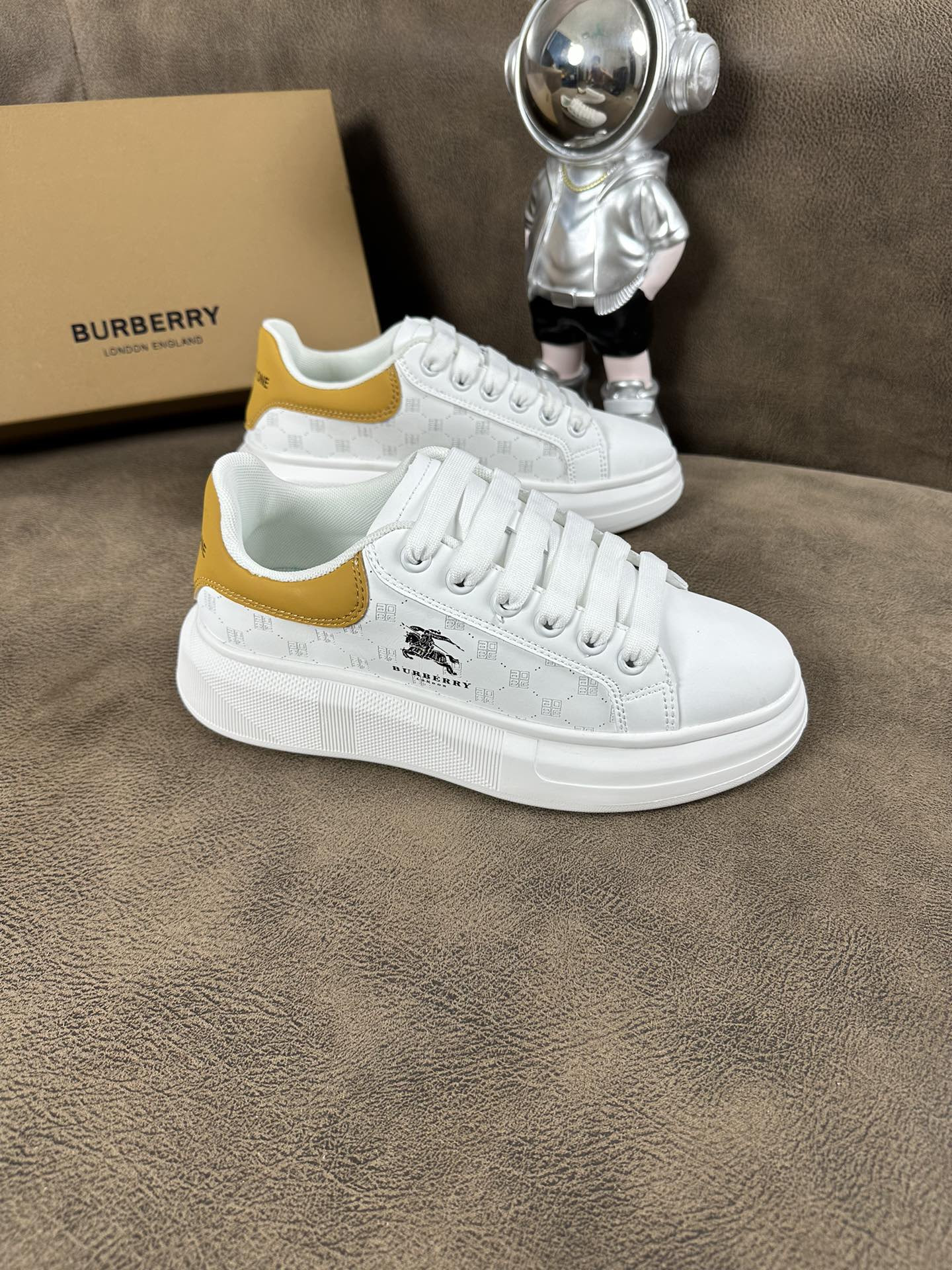 UA Burberry Sneakers