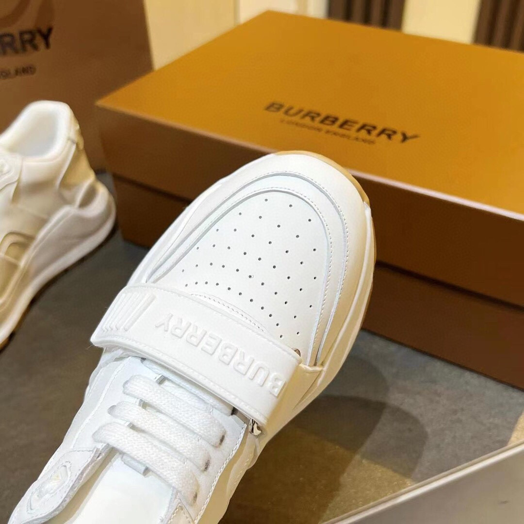 UA Burberry Sneakers