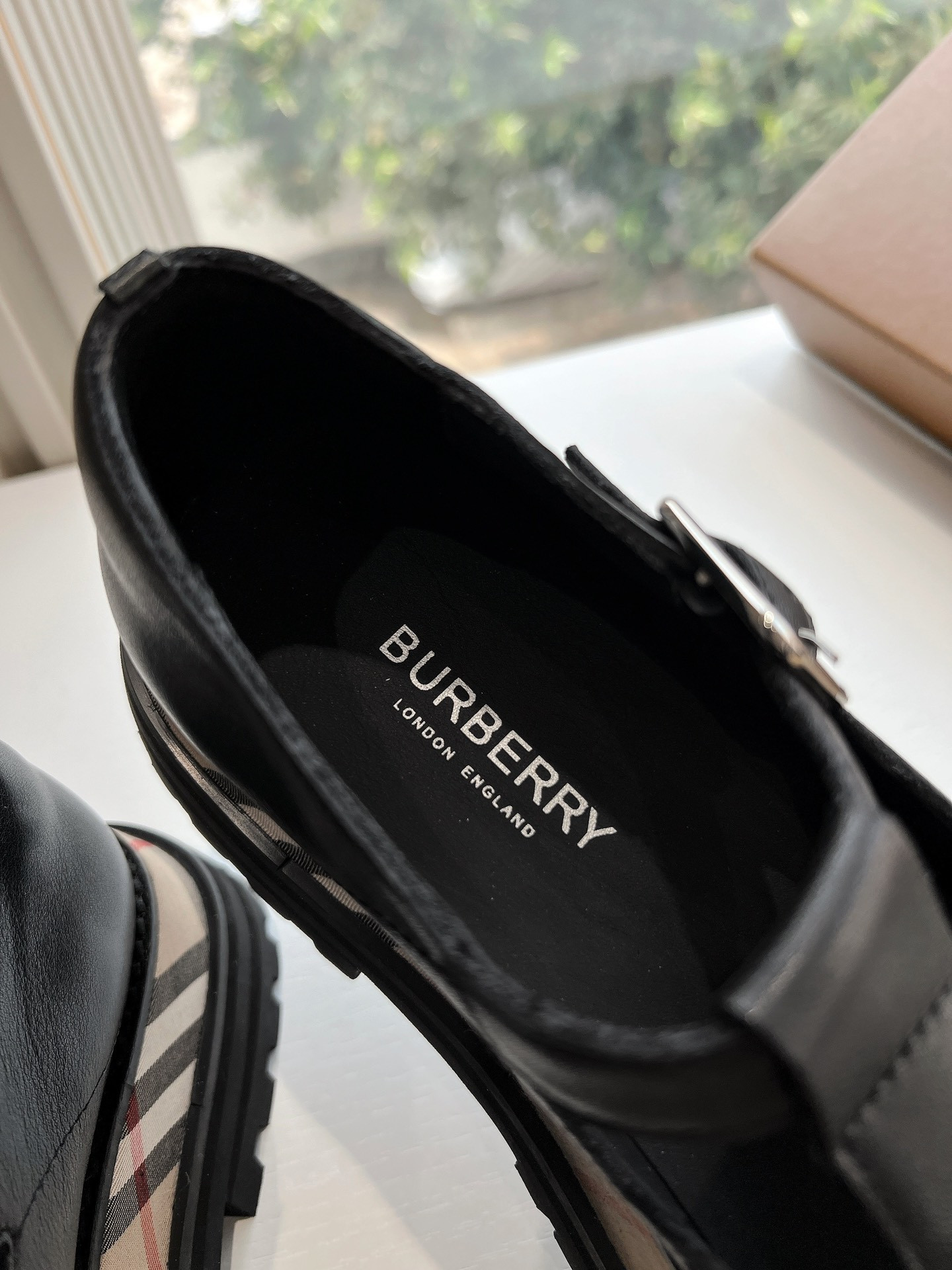 UA Burberry Check Leather Flats