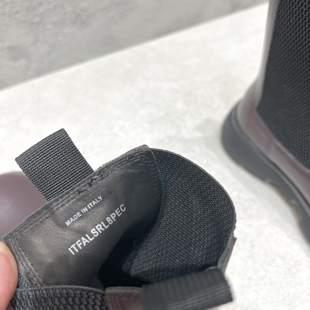 UA Burberry Leather Creeper Chelsea Boots