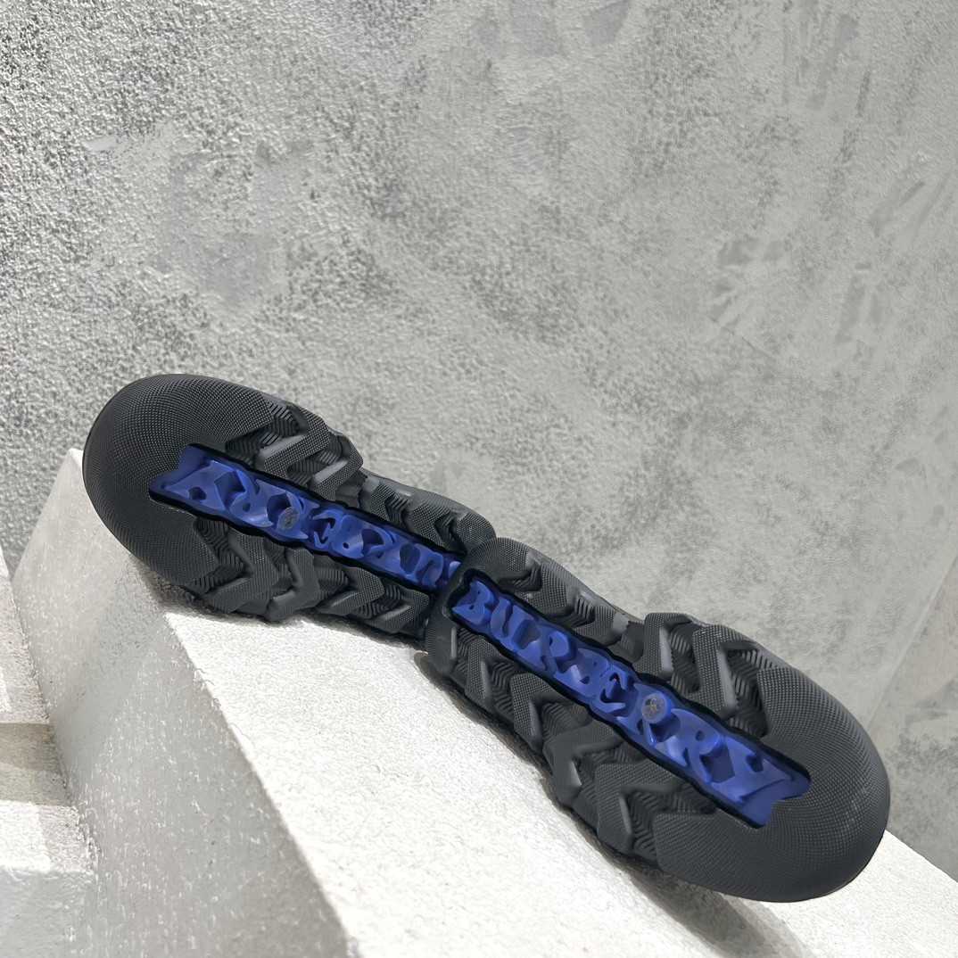 UA Burberry Leather Creeper Chelsea Boots