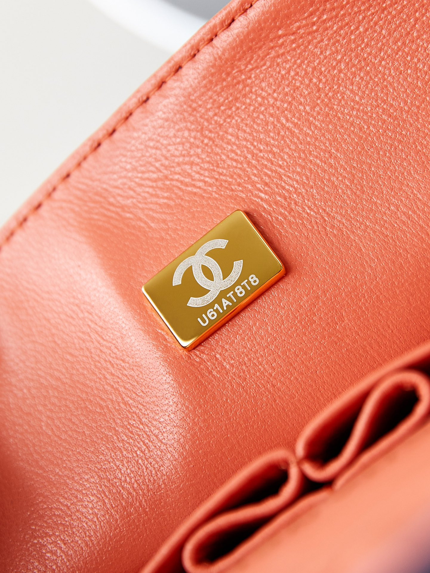 Chanel Classic Flap Bag 15.5×25.5×6.5cm