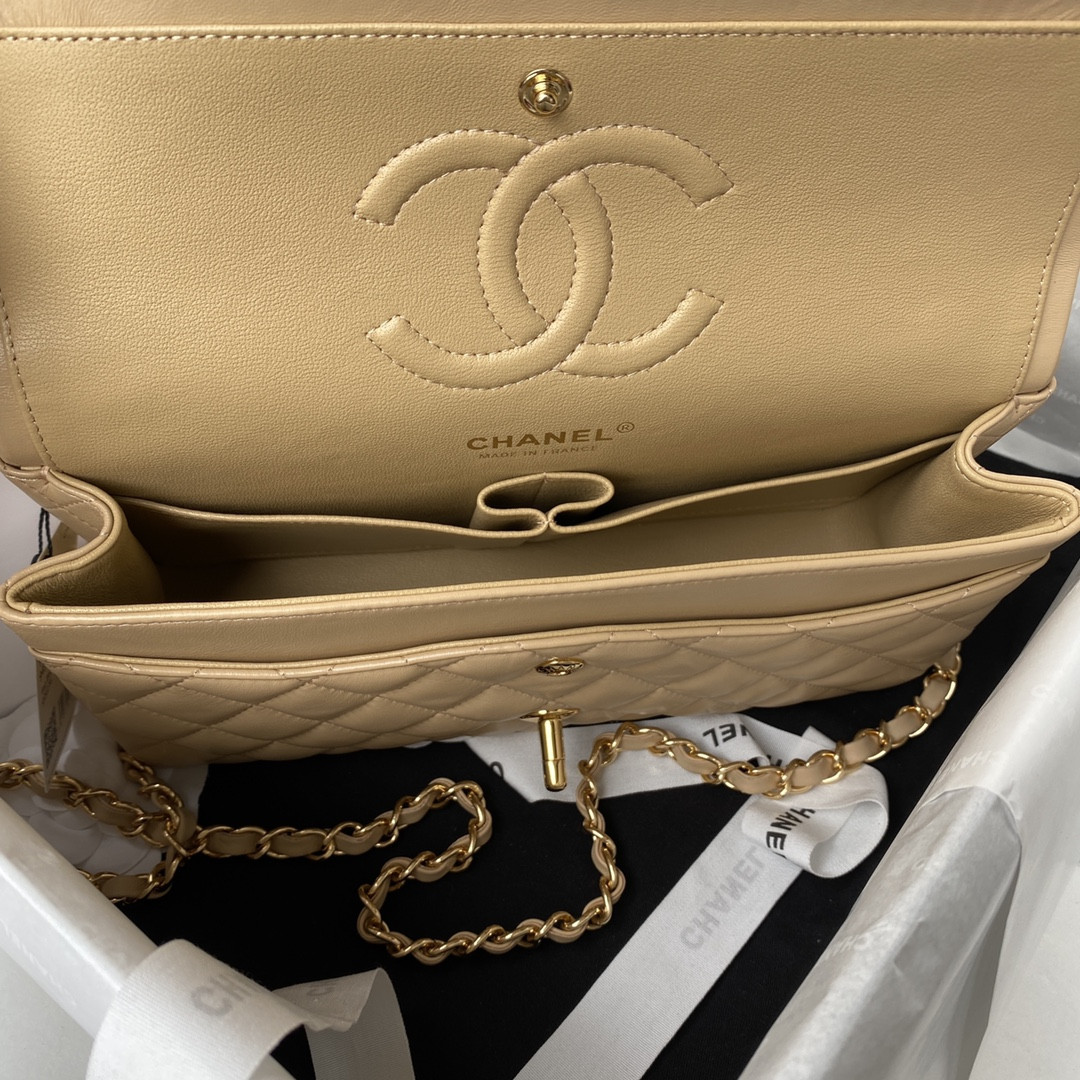 Chanel Classic Flap Bag 15.5×25.5×6.5cm