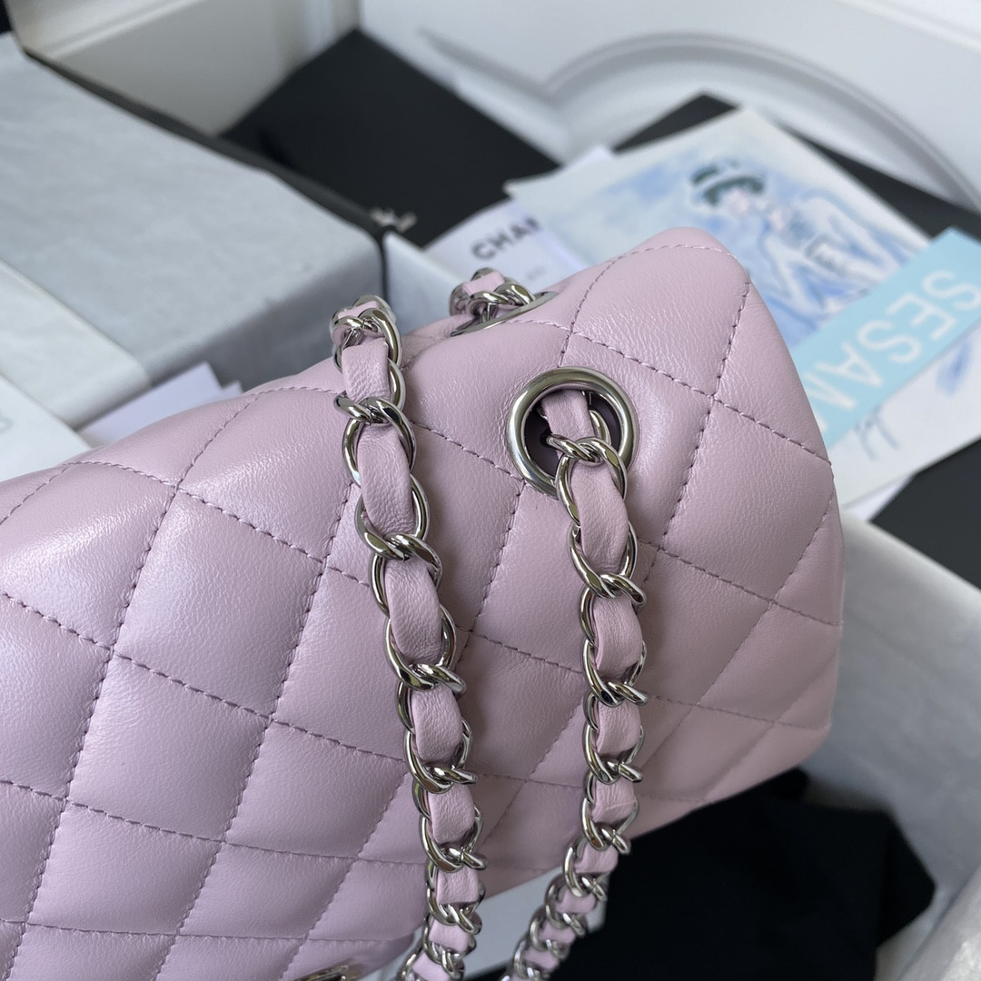 Chanel Classic Flap Bag 15.5×25.5×6.5cm