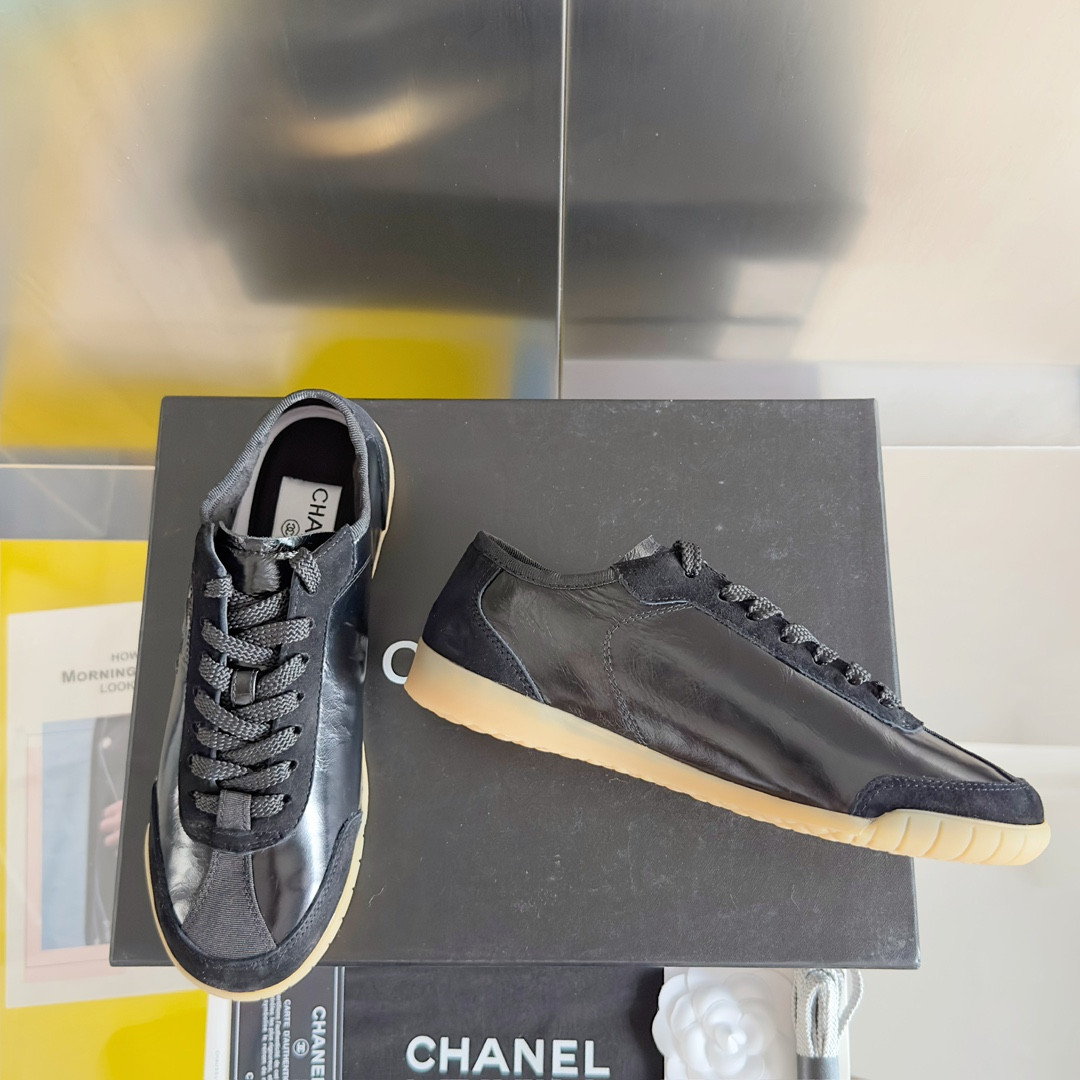 UA CHANEL SNEAKER
