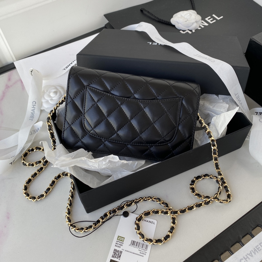 CHANEL WALLET ON CHAIN 12.3 × 19.2 × 3.5 cm