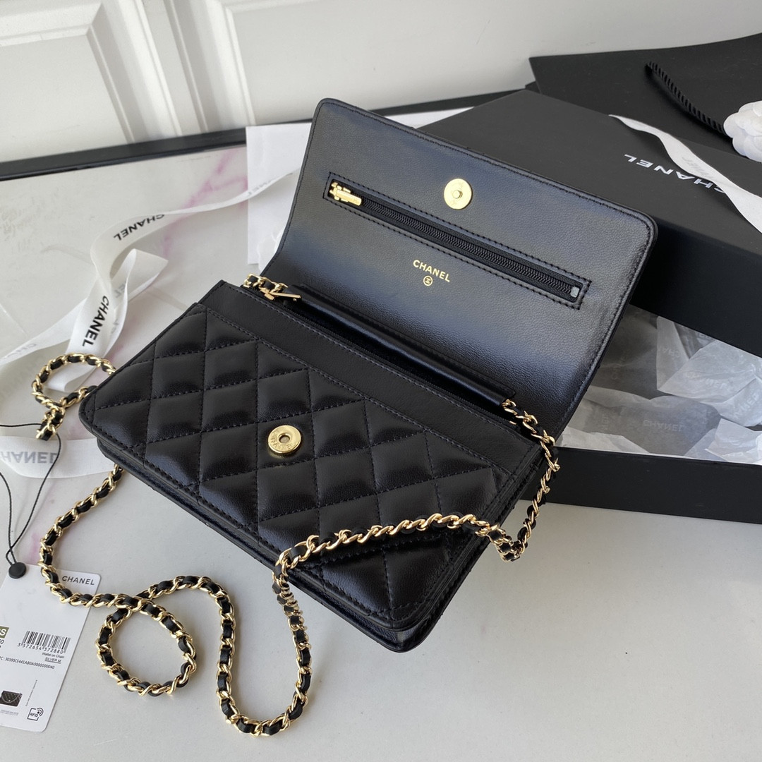 CHANEL WALLET ON CHAIN 12.3 × 19.2 × 3.5 cm
