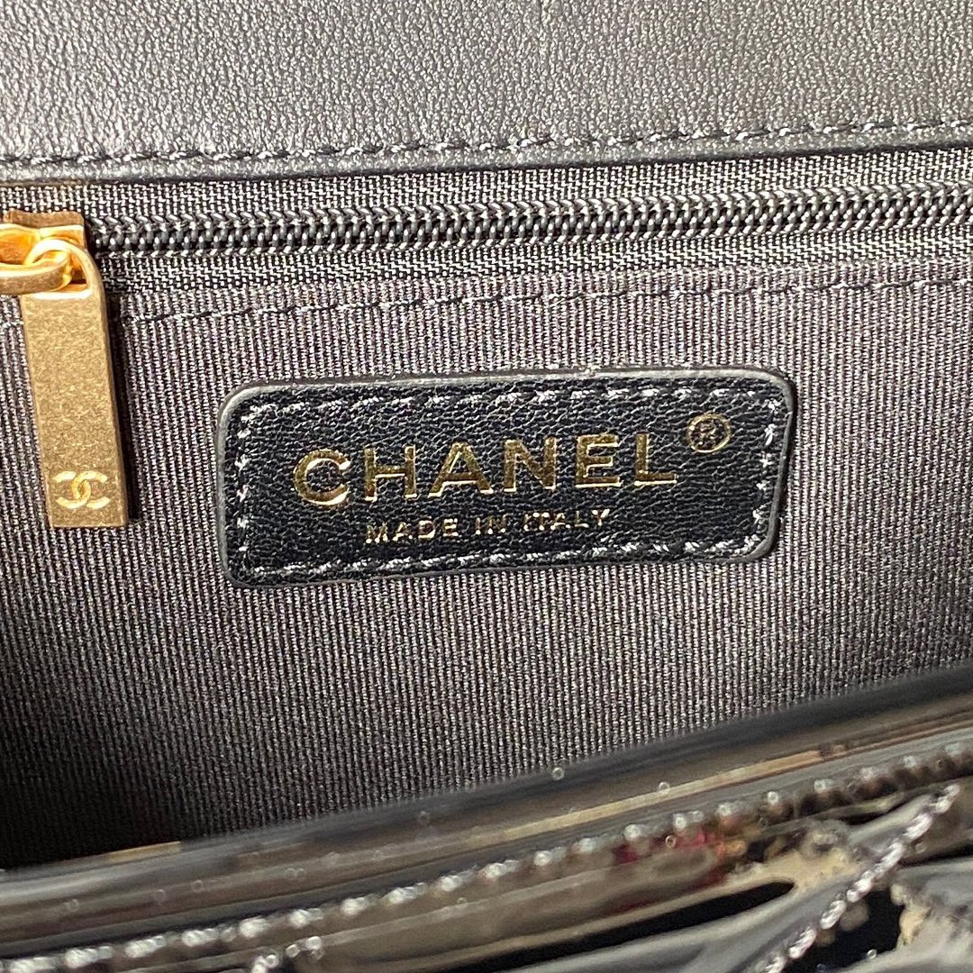 CHANEL 22K 31.5x31x9cm