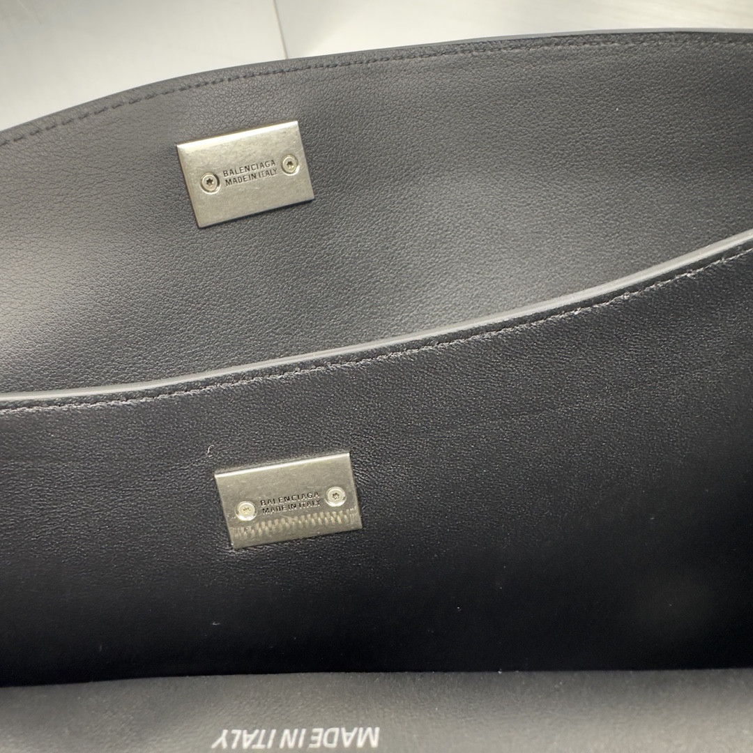 Balenciaga Rodeo Large 39.8x29.9x12.9cm