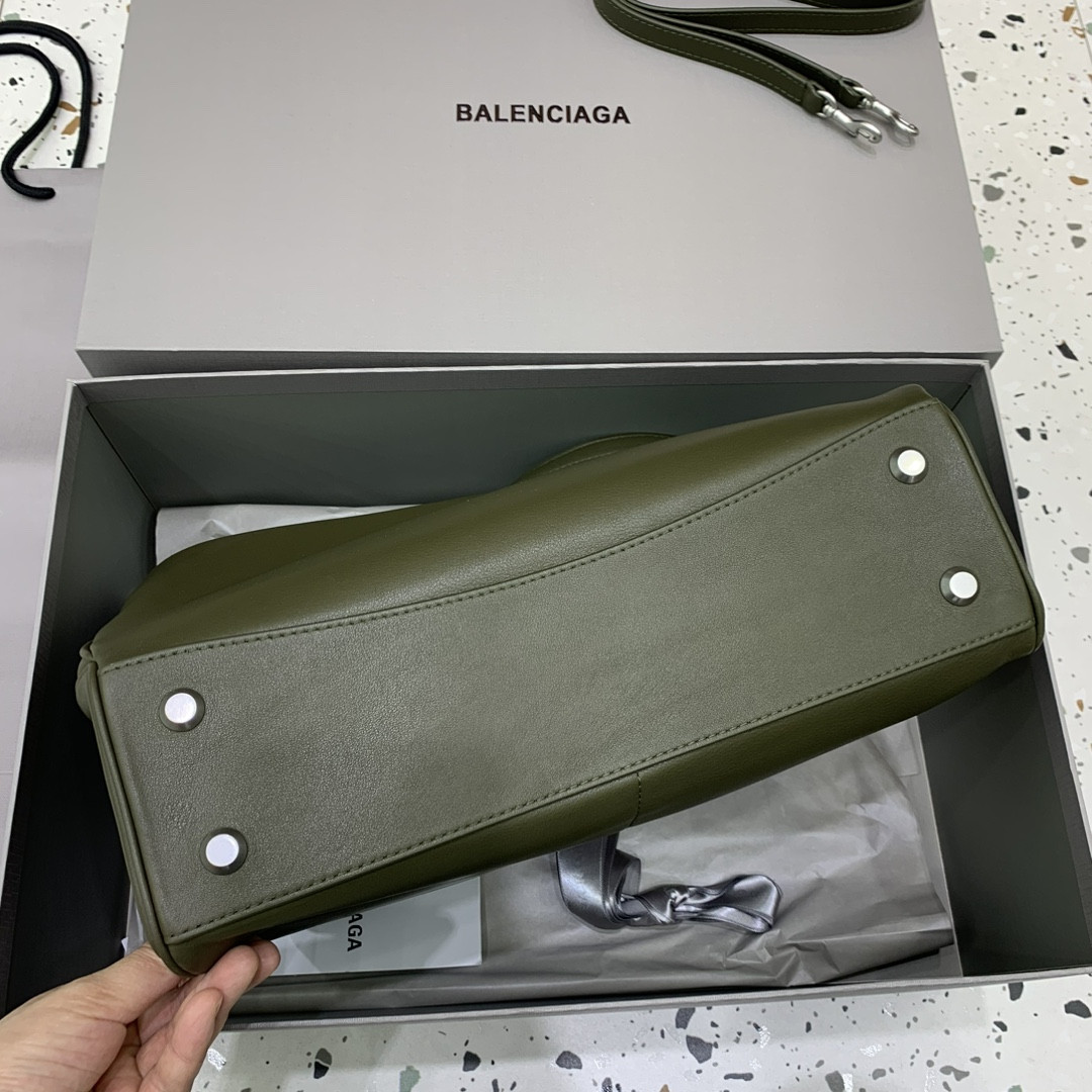 Balenciaga Rodeo Medium 35x23.3x10.9cm
