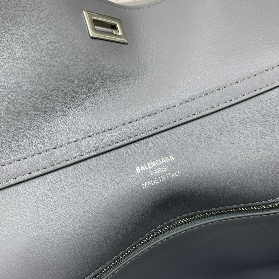 Balenciaga Rodeo Medium 35x23.3x10.9cm