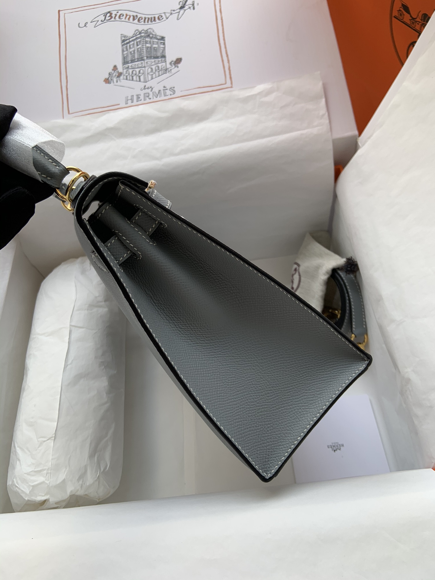 HERMÈS Kelly Gold-tone Hardware 25 28