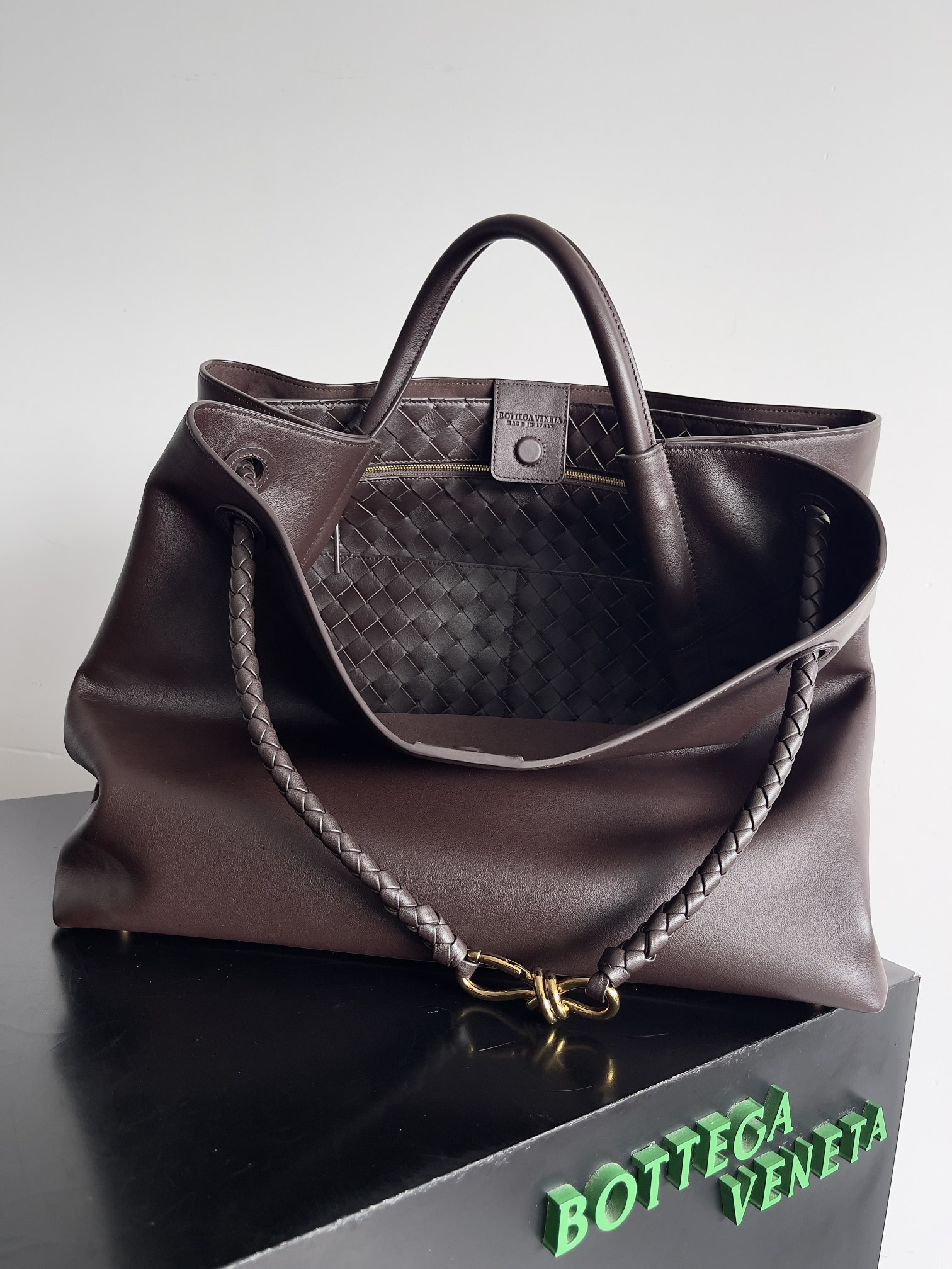 Bottega Veneta Large Andiamo 42x18x35cm