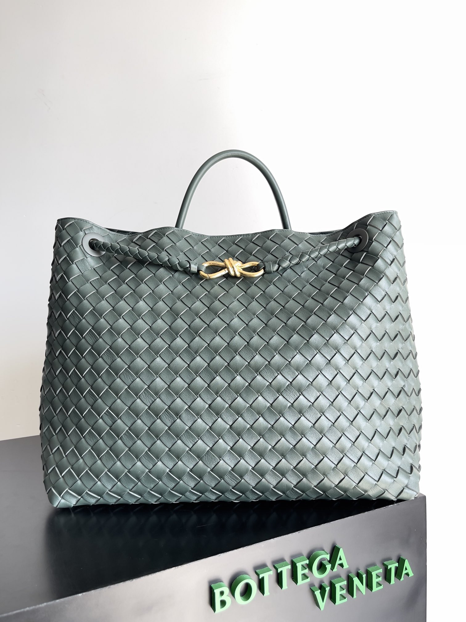 Bottega Veneta Large Andiamo 42x18x35cm