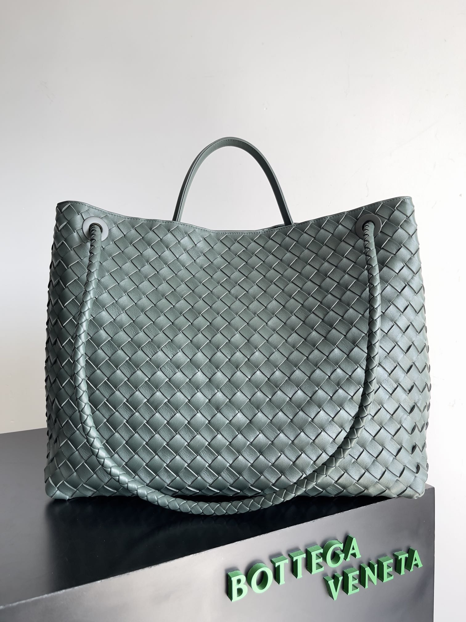 Bottega Veneta Large Andiamo 42x18x35cm