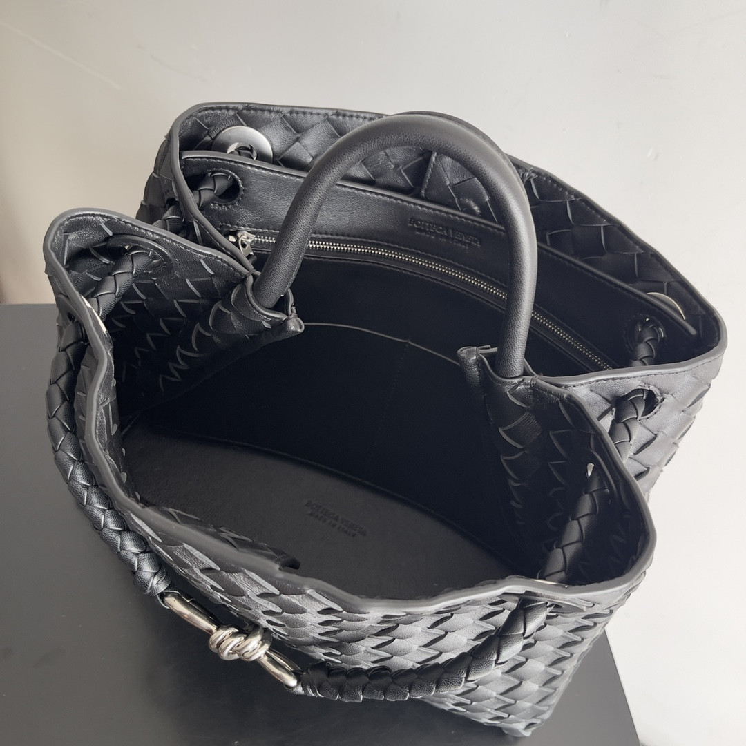 Bottega Veneta Medium Andiamo 32x25x11CM