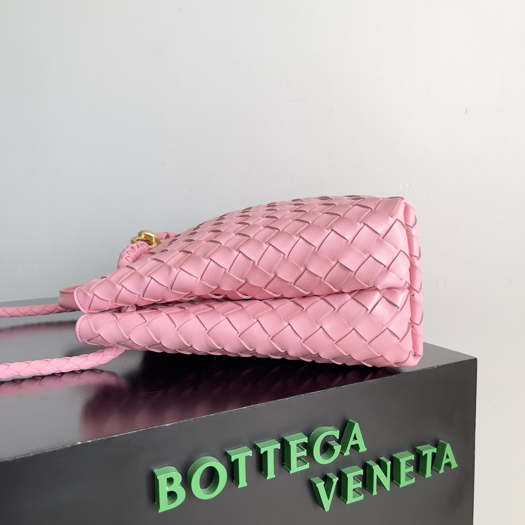 Bottega Veneta Medium Andiamo 32x25x11CM