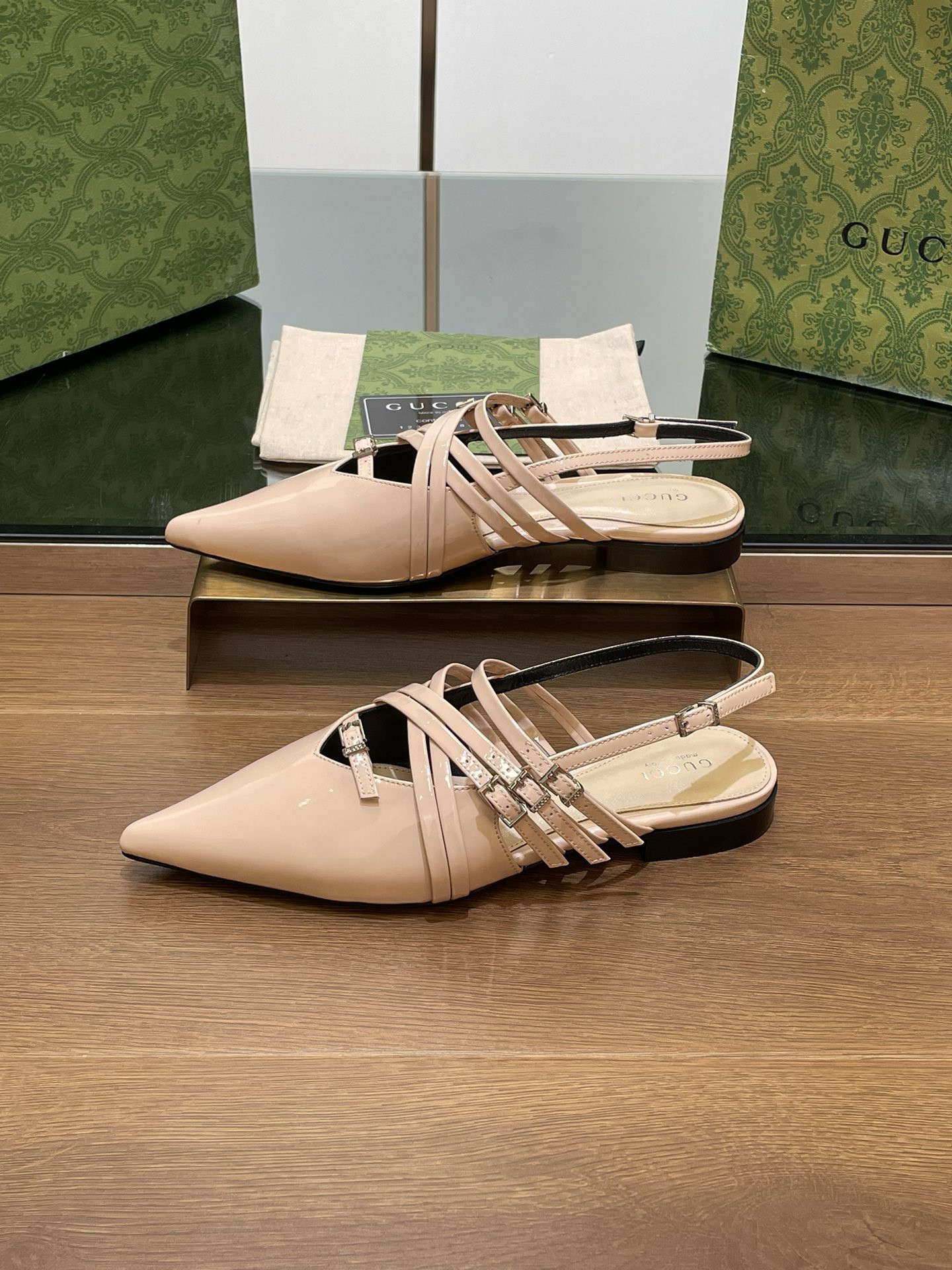 UA GUCCI Strappy Ballet Flat