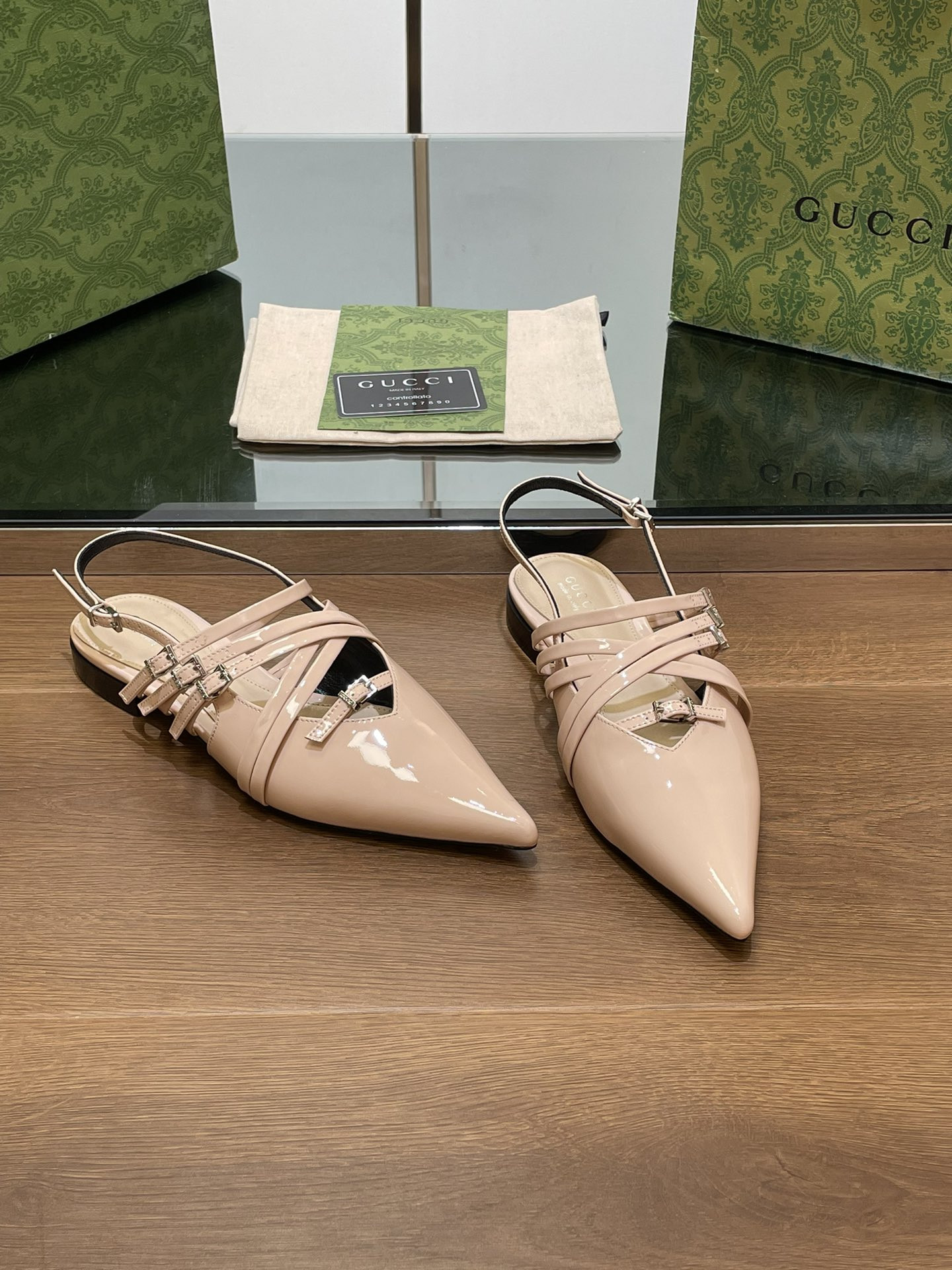 UA GUCCI Strappy Ballet Flat