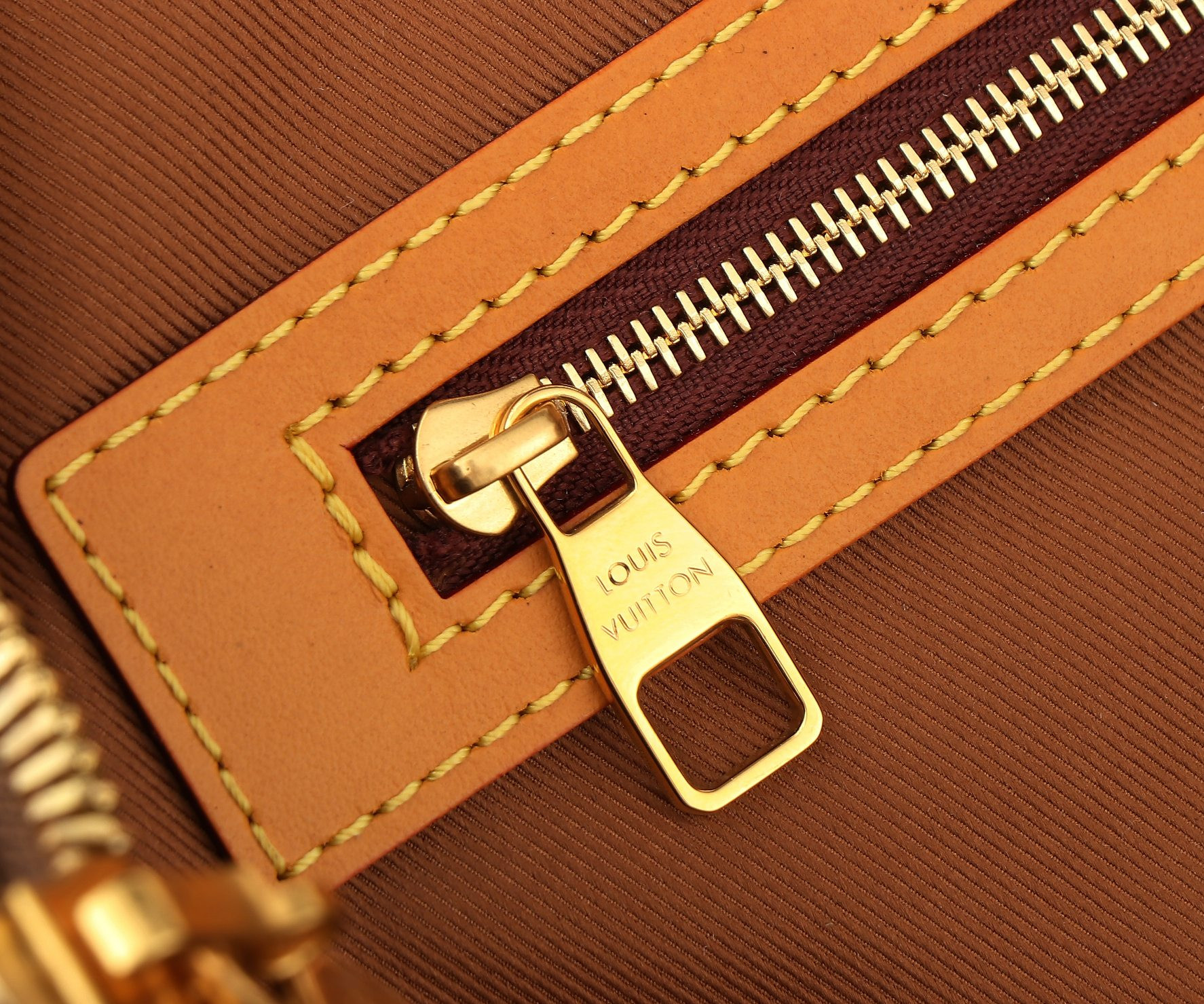 LV Keepall Bandoulière 50 24SS Marque L.Vuitton Déposée M11541 50x29x23CM