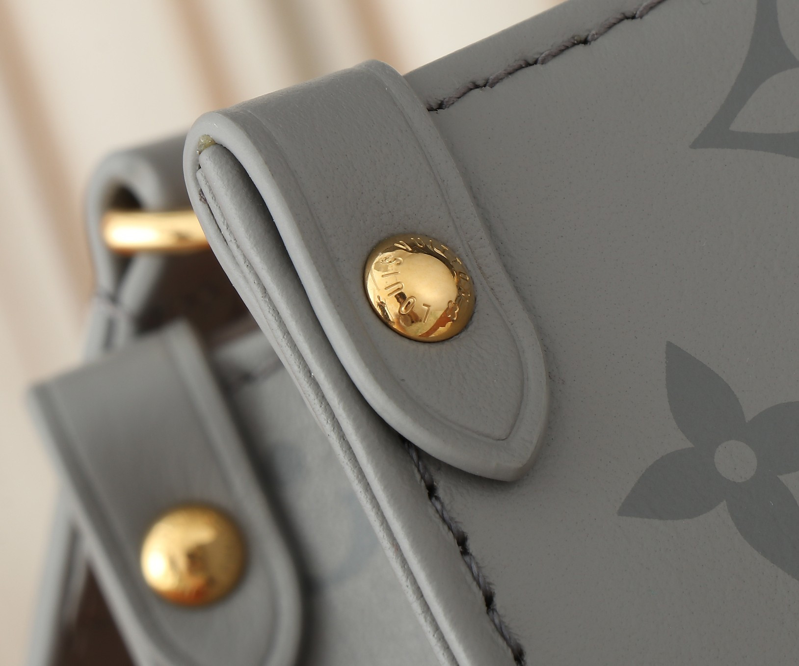 LV Monogram Ink Small OnTheGo M12465 25x19x11.5CM