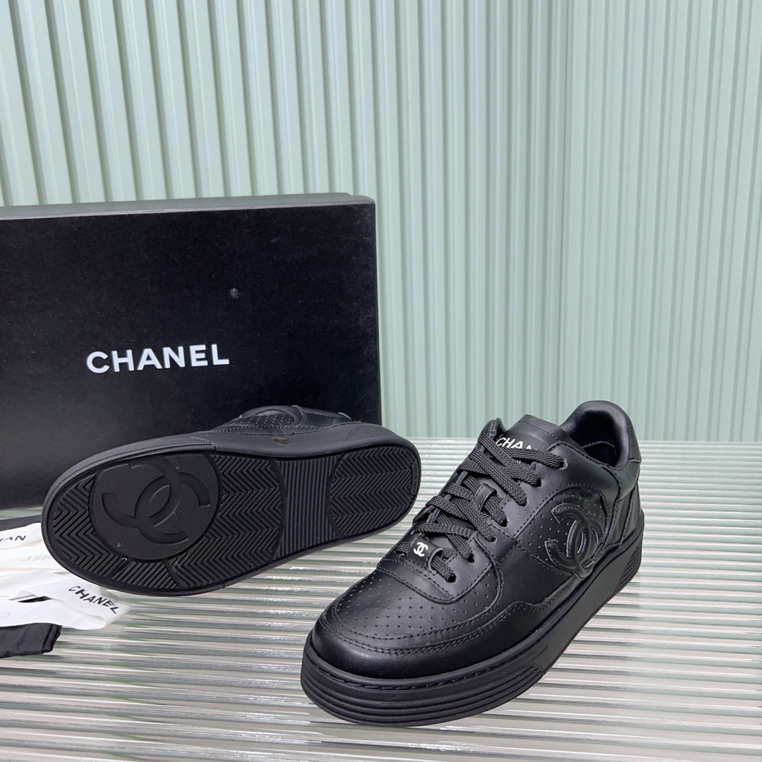 UA CHANEL SNEAKER