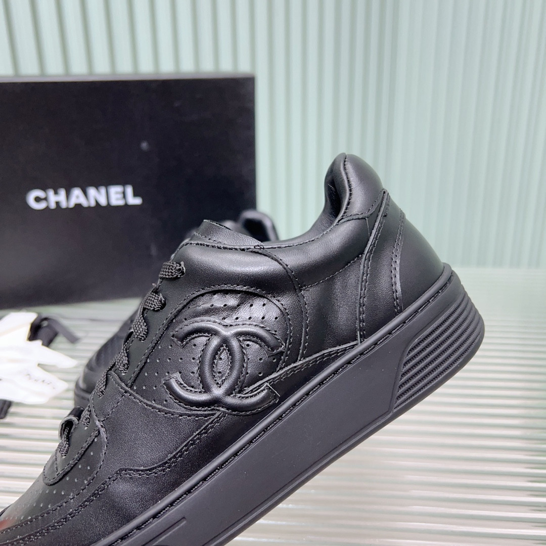 UA CHANEL SNEAKER