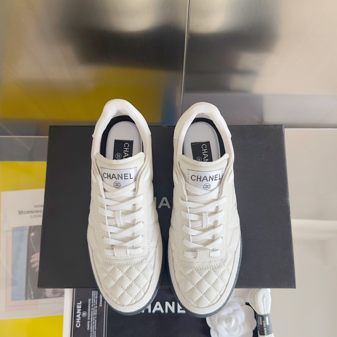 UA CHANEL SNEAKER