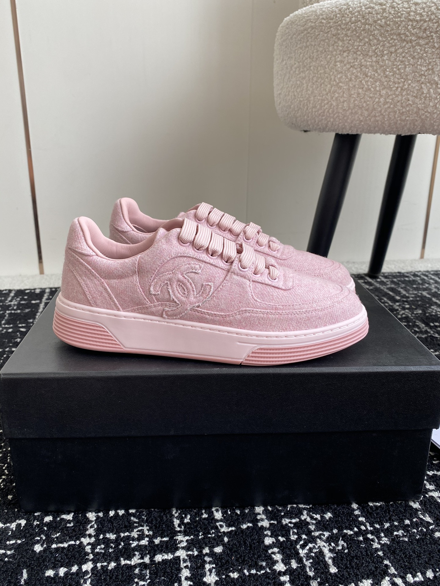 UA CHANEL SNEAKER