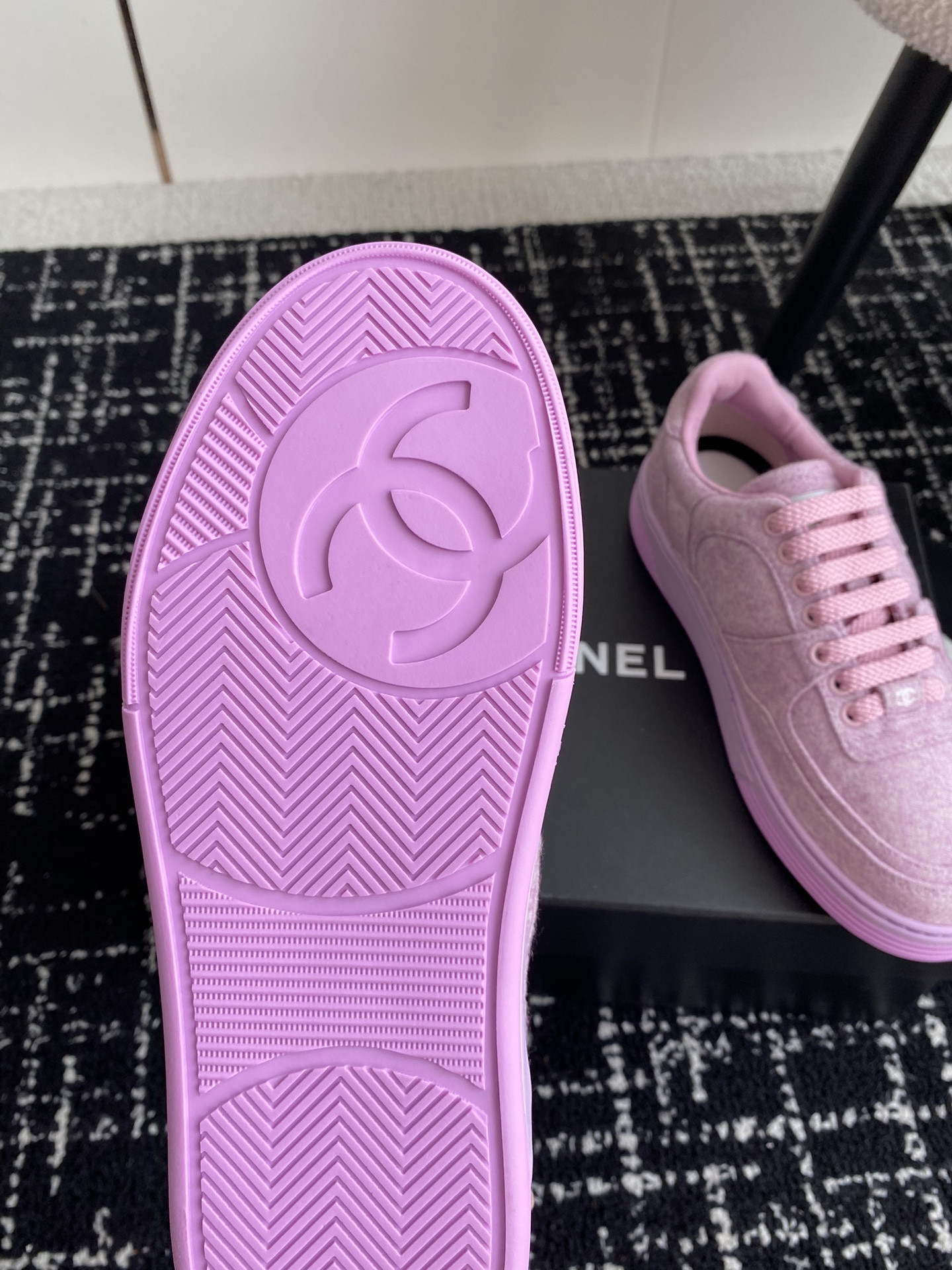 UA CHANEL SNEAKER