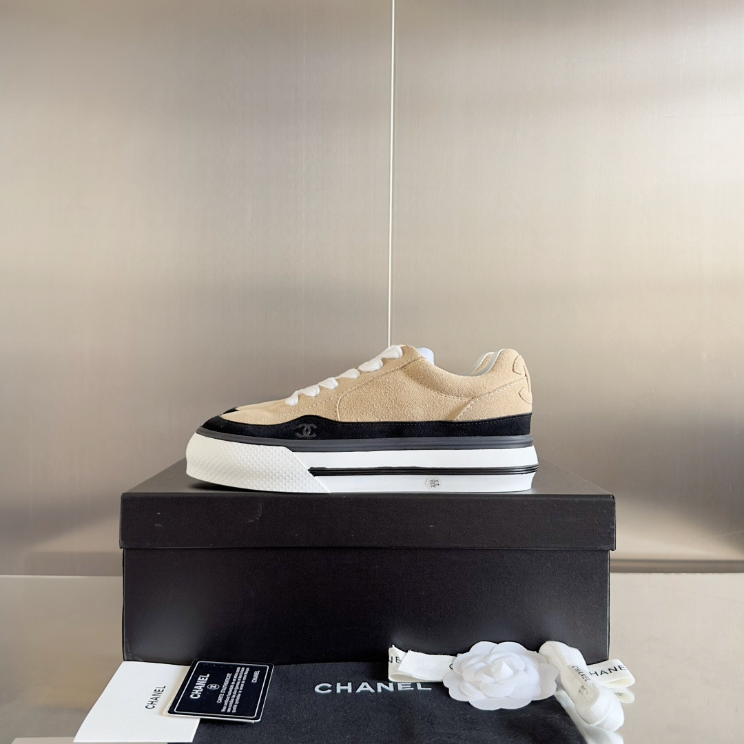 UA CHANEL SNEAKER