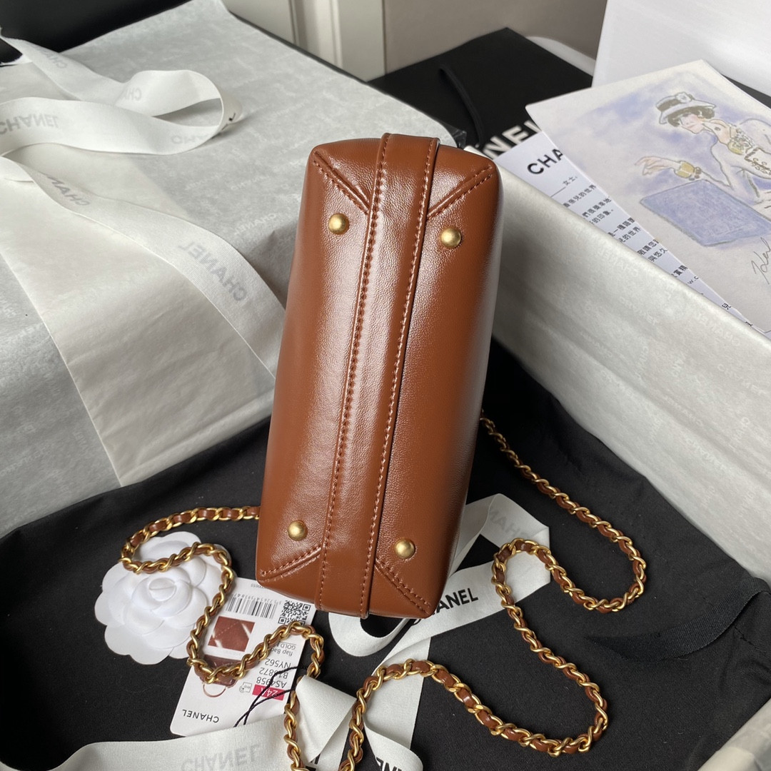 CHANEL MINI BAG WITH TOP HANDLE Shiny Lambskin & Gold-Tone Metal Brown 12 × 18 × 7 cm