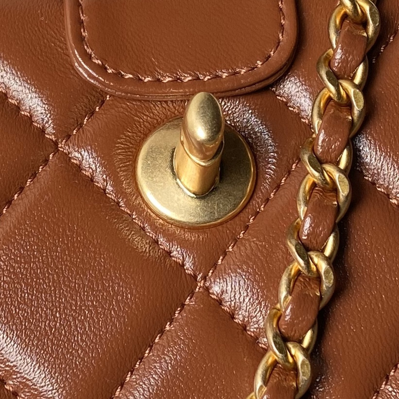 CHANEL MINI BAG WITH TOP HANDLE Shiny Lambskin & Gold-Tone Metal Brown 12 × 18 × 7 cm