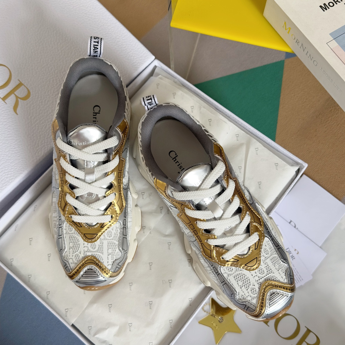 UA Dior Vibe Sneaker