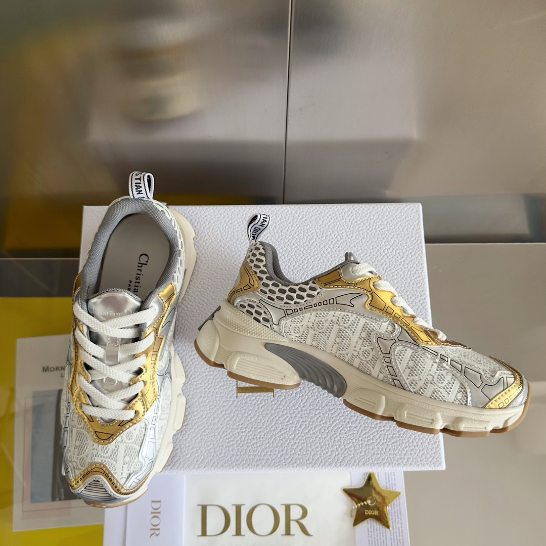 UA Dior Vibe Sneaker