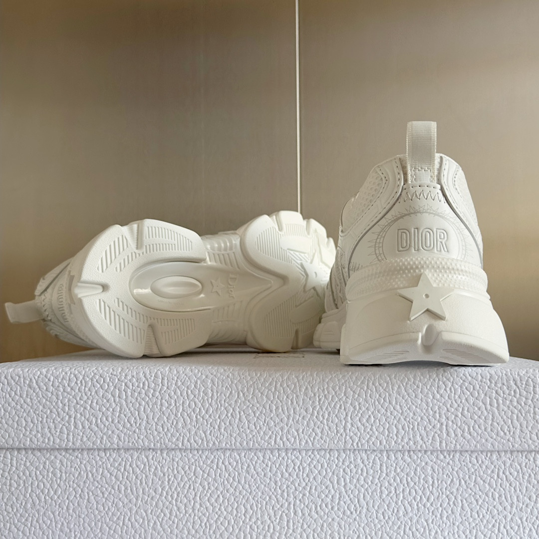 UA Dior Chrono Sneaker