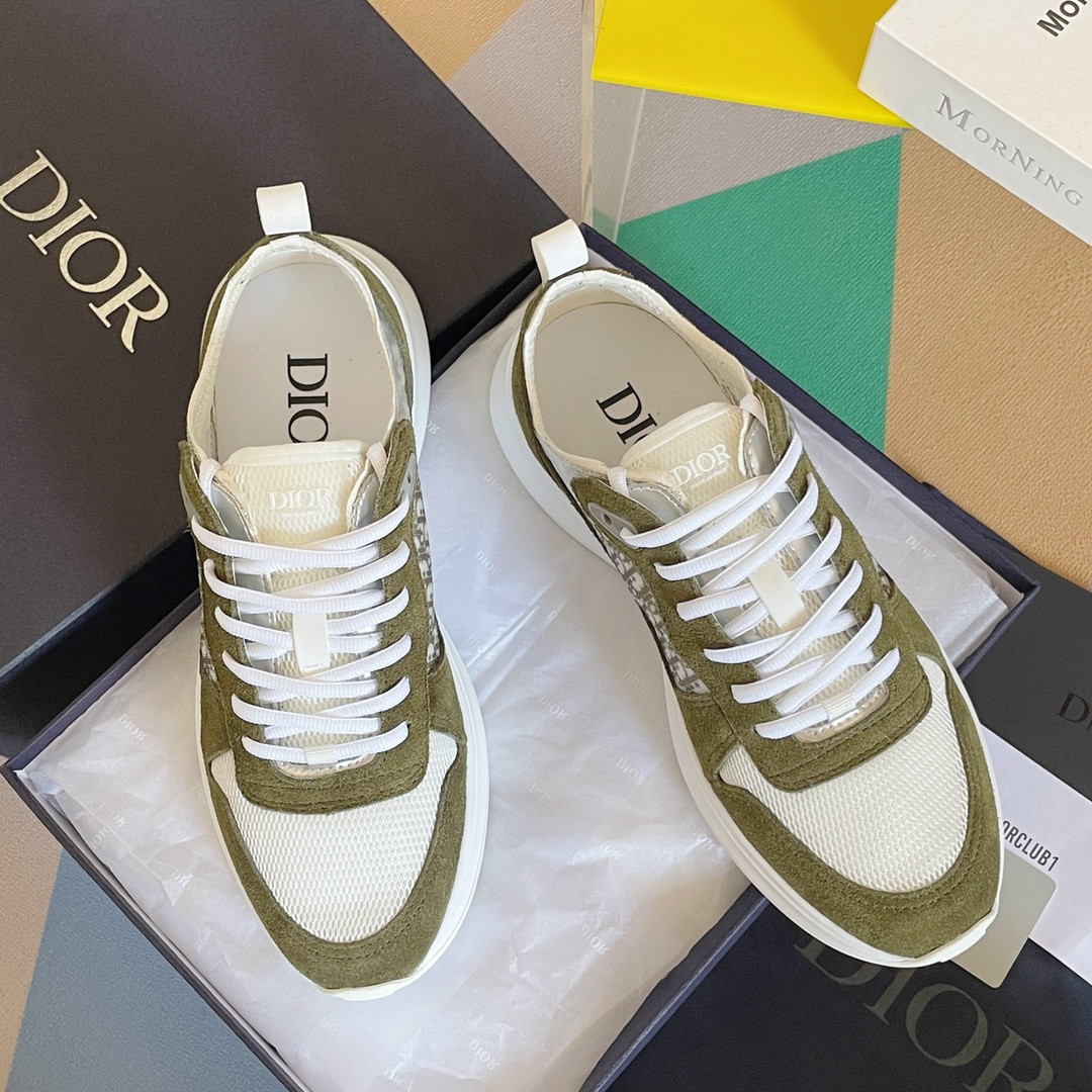 UA Dior B25 Runner Sneaker