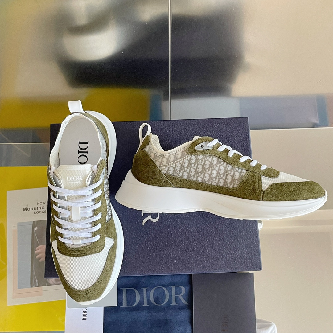 UA Dior B25 Runner Sneaker