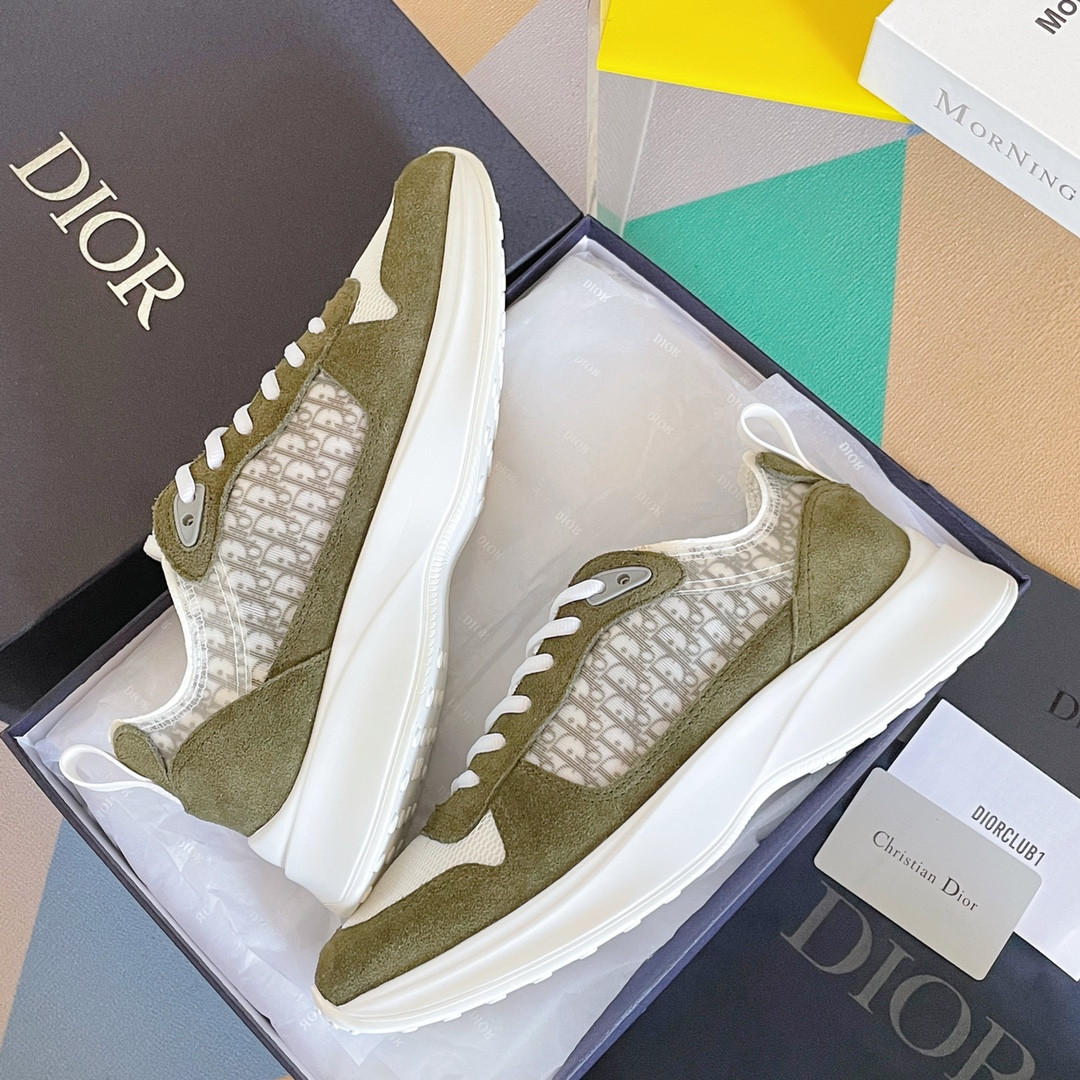 UA Dior B25 Runner Sneaker