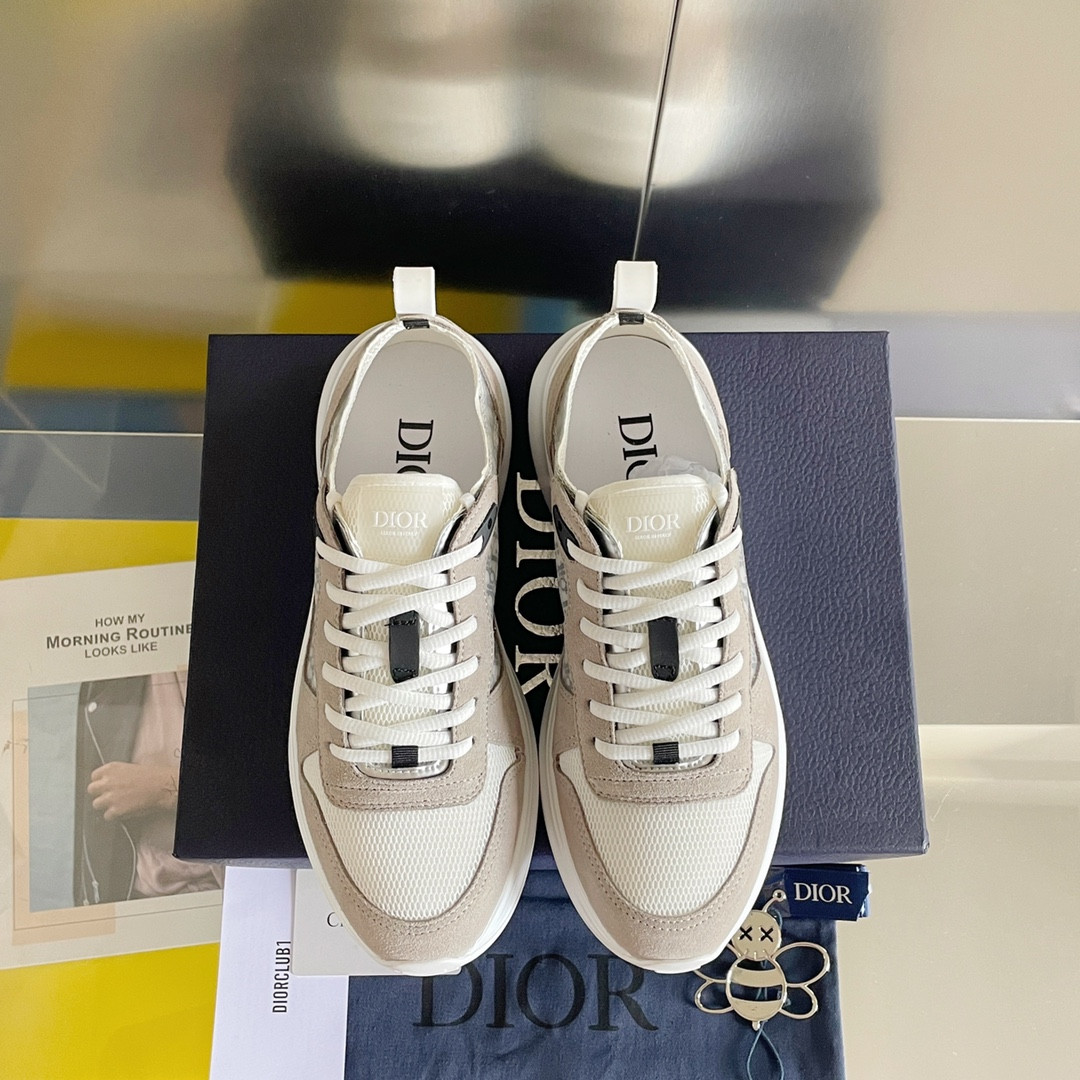 UA Dior B25 Runner Sneaker