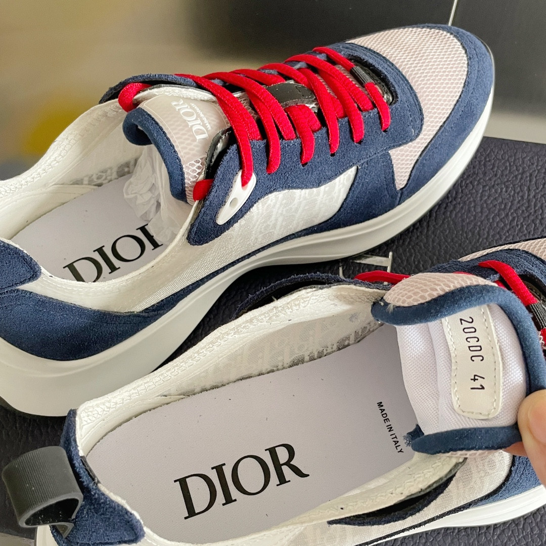 UA Dior B25 Runner Sneaker