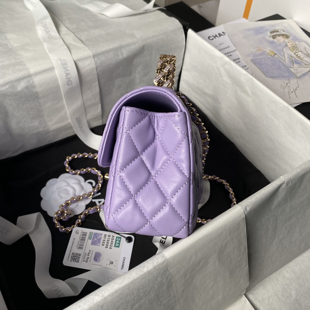 Chanel 24A Mini Classic Handbag 12 × 20 × 6 cm