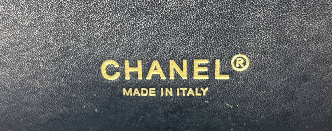 Chanel Classic Flap Bag 25cm